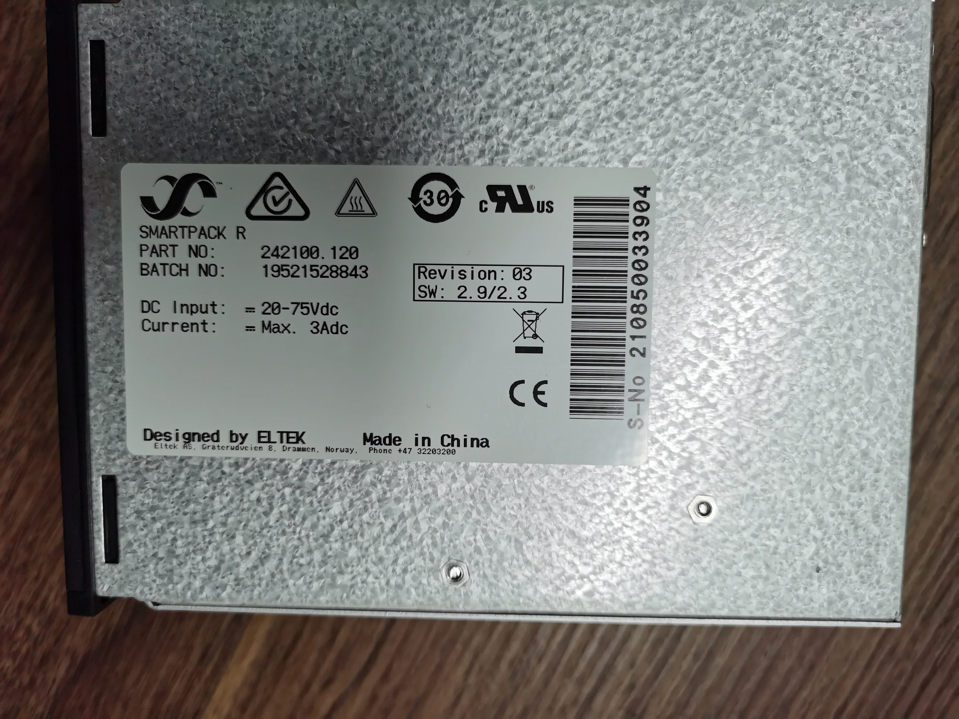 Monitoring des Eltek Smartpack R-Controllers (Teilenummer). 242100 .120) mit Fernbedienungsfunktion für Eltek Power Core Telecom System