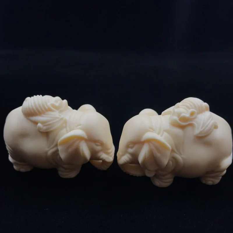 Factory Direct Supply Ivory Nut Ornaments Auspicious Patterns Desk Ornament Home Decorations Object Desktop Furnishings Pair