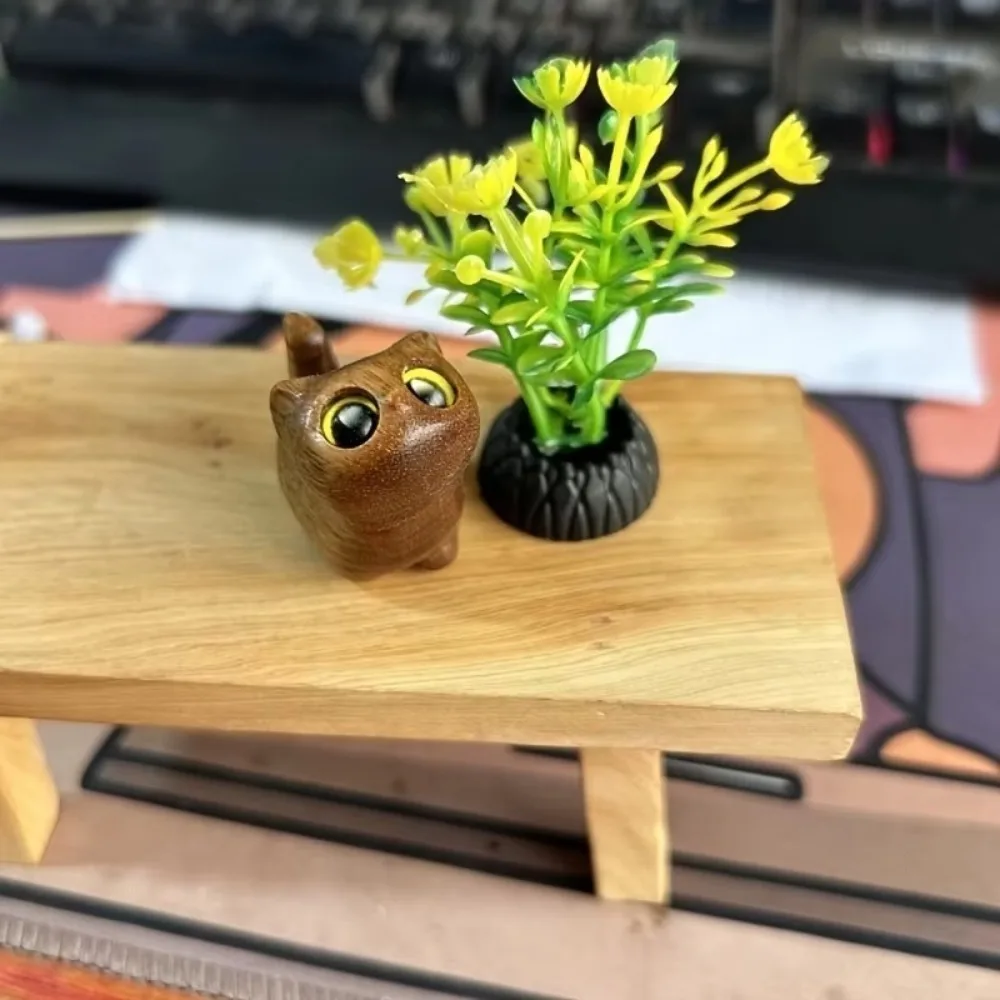 Cute Handcrafted Kitten Figurine Miniature Wooden Cat Ornaments Carving Cat Event Souvenirs