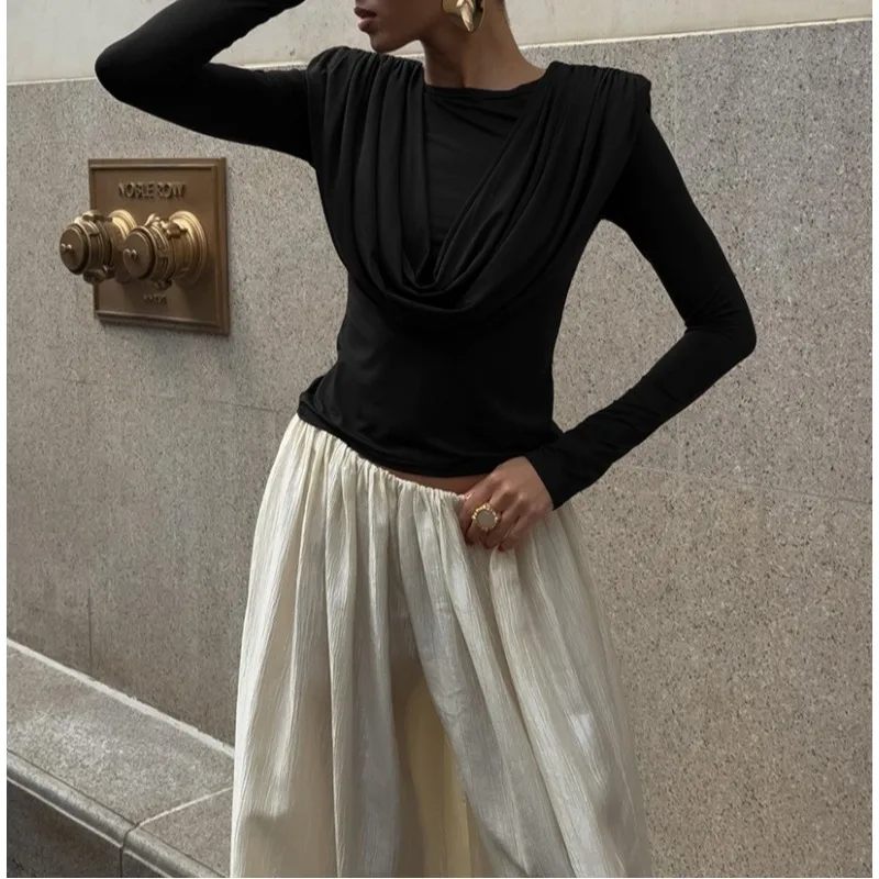 2025 Winter Elegante Top Met Lange Mouwen Damesmode Gebreide Dieptepunt T-shirt Temperament Nauwsluitende Dieptepunt Shirt