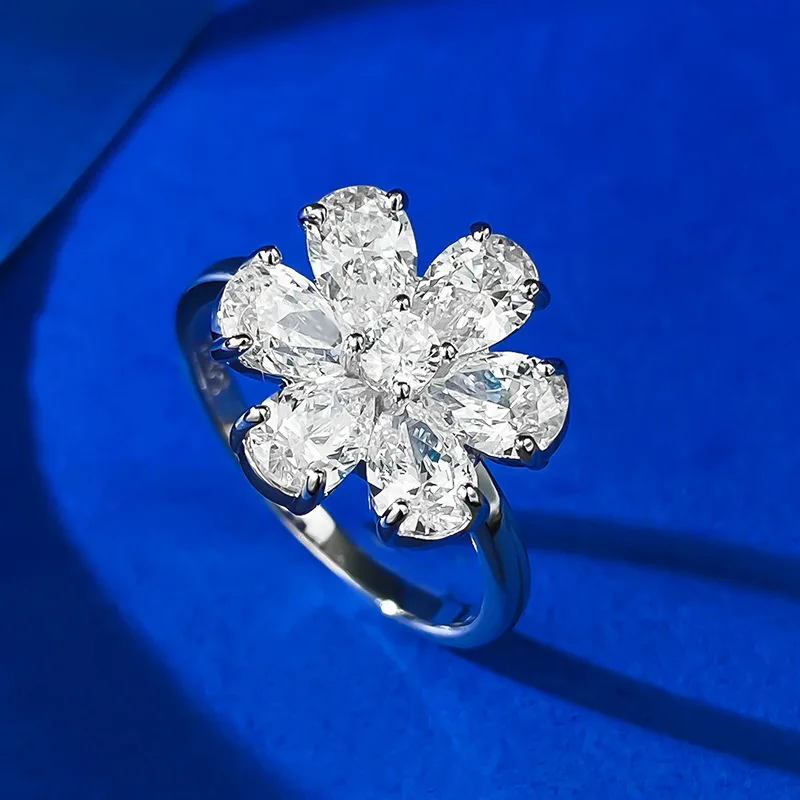 

New 925 Silver Light Luxury Similar Moissanite White Diamond Ring Flower Shape