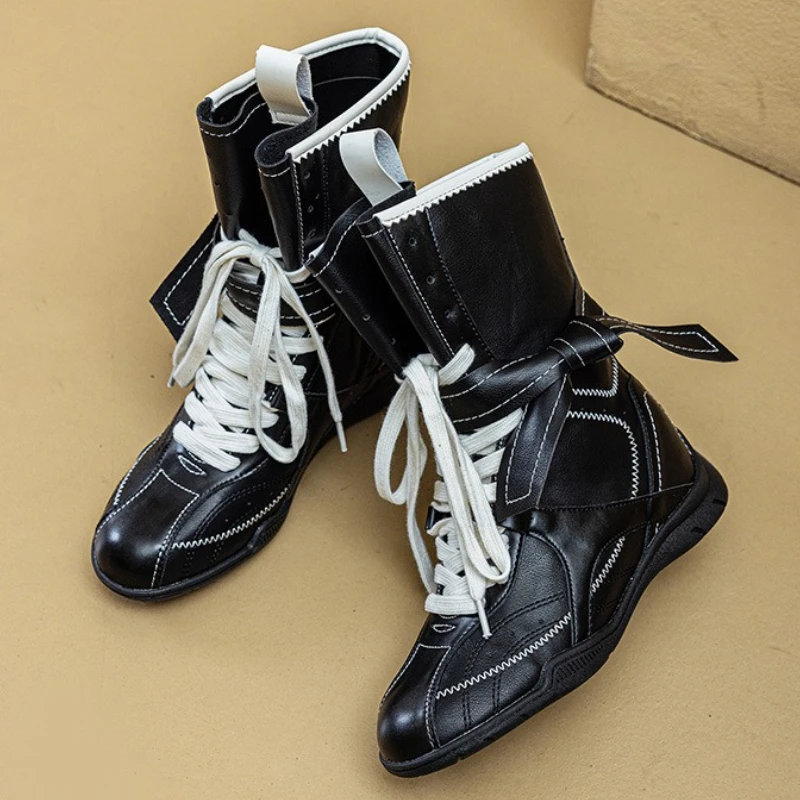 

Кожаные лоскутные ботильоны с перекрестными ремешками для женщин, модные черные короткие ботинки на плоской внутренней высоте, удобная уличная спортивная обувь