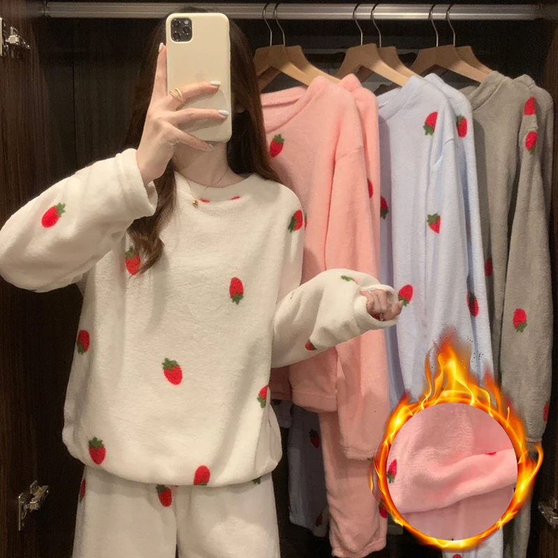 

Women's Winter Soft Comfortable Velvet Jacquard Warm Sleepwear Cute Strawberry Pajama Sets Female Thermal Nightwear Loungewear