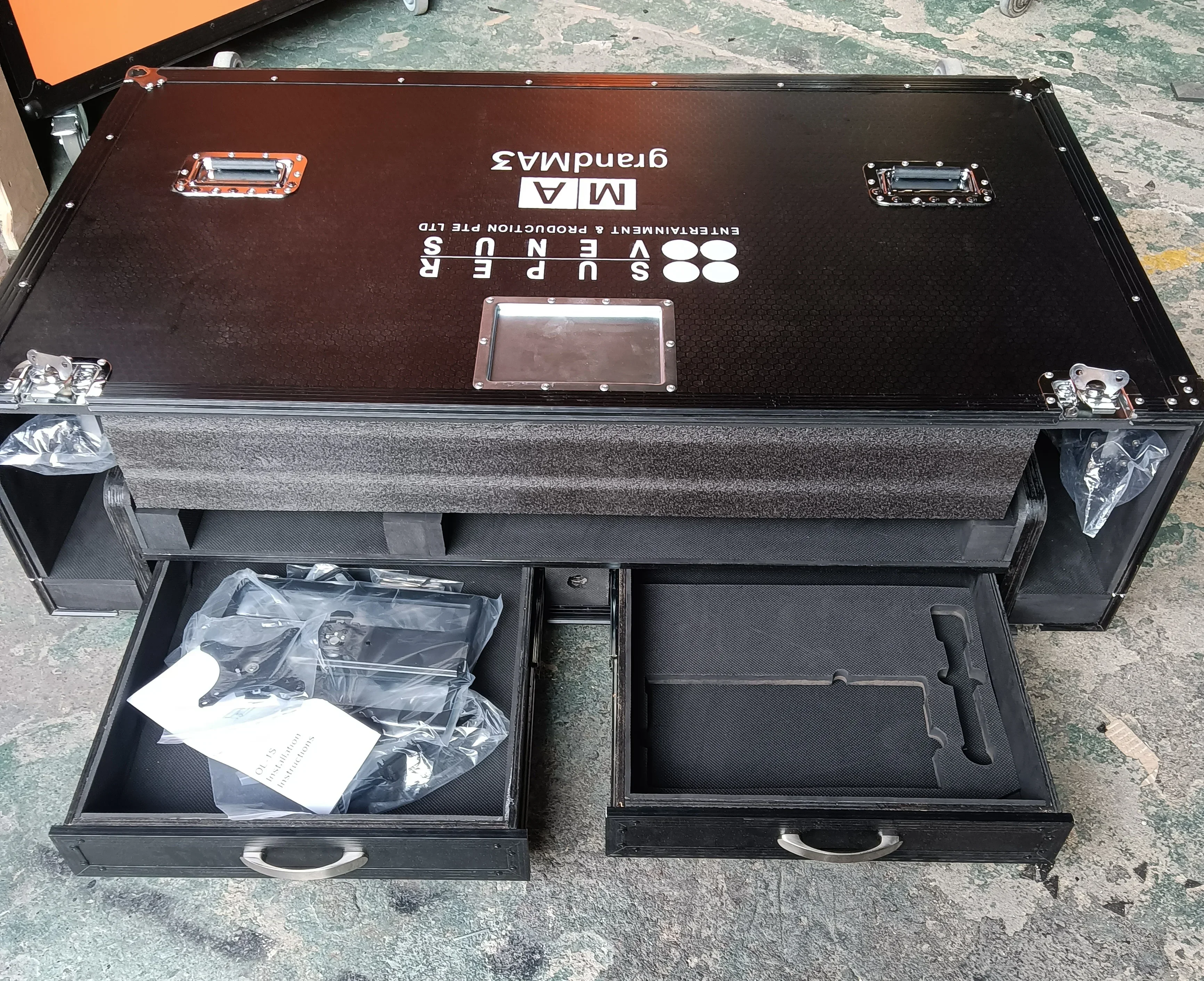 ized Dual Road Aluminum Flight Case with Wheels for GrandMA3 on PC Command Wing and Fader Wing