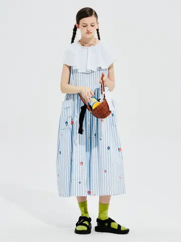 IMAKOKONI 오리지널 디자인 민소매 블루 스트라이프 포켓 프린트 패널 원피스, 여름 244672 IMAKOKONI 오리지널 디자인 민소매 블루 스트라이프 포켓 프린트 패널 원피스, 여름 244672