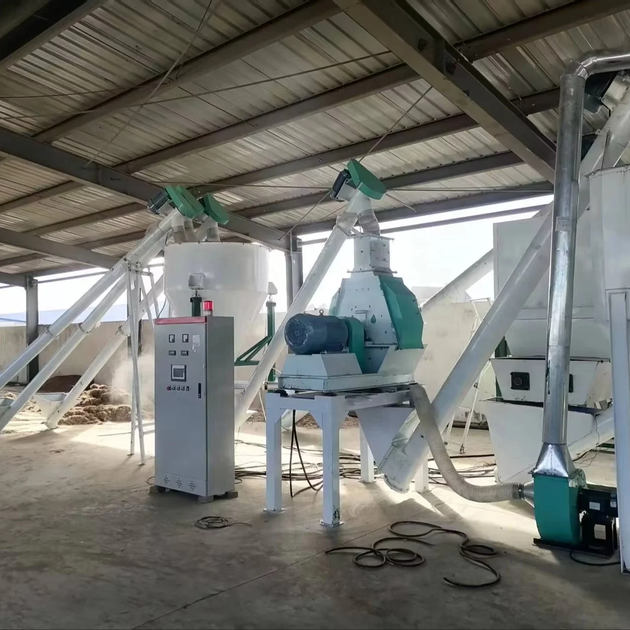 High Efficiency Chicken and Duck Animal Feed   Ring Die Feed Pellet Machine