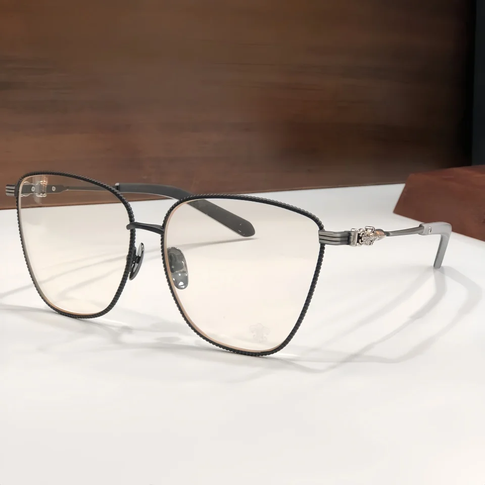 

Women Casual Fashion Cat Eye Large Frame Titanium Alloy Eyeglasses Frame Men's Luxury Optical Prescription High Quality Glasses