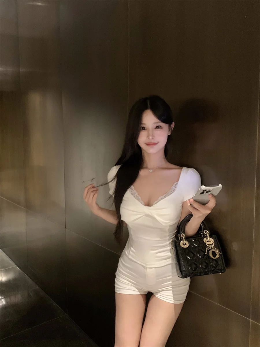 GAODINGLAN 레이스 로우 컷 V넥 섹시한 여성 티셔츠, 반팔 슬림 타이트 여성 크롭탑, 화이트 보터밍 티, 여름