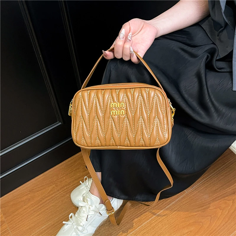 

Fashionable Women's Crossbody Bag, Leather Tote Bags For Ladies In Popular Classic Elegant Luxury Design