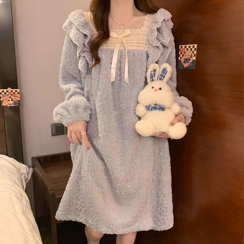 

Fashion Homewear Winter Mid to Long Style Autumn Princess Sexy Pajama Set Coral Fleece Sleeping Dress Loose and Simple Casual