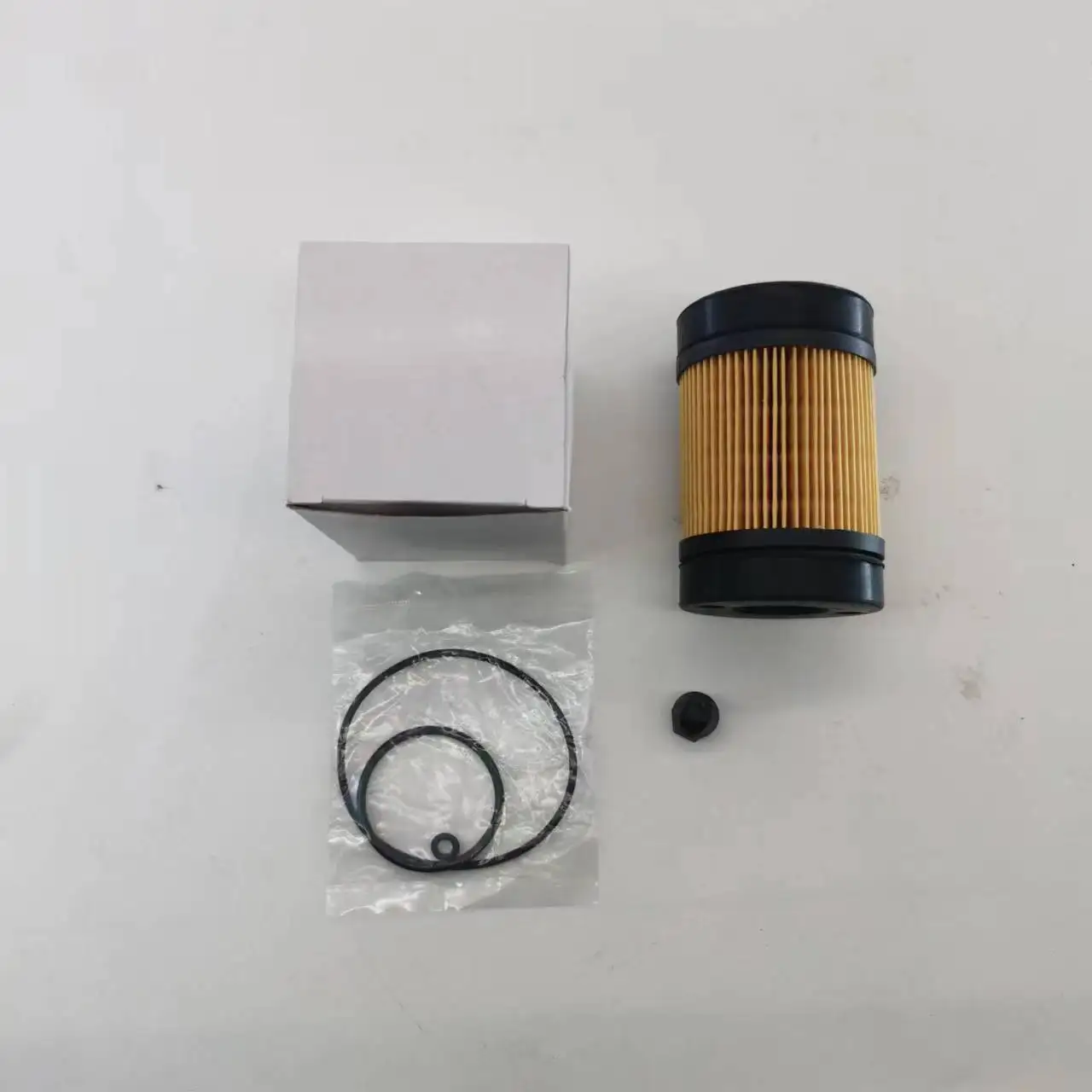 21333097 1457436006 Urea Filter 1457436006 Replacement Fuel Supply Parts Fit for FMX 500 460 450 420 410 380 500055972 20876498