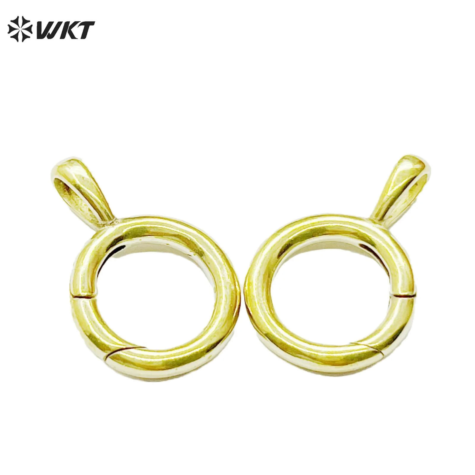 WT-JFE133 New Wholesale Round Shape Hollow Design Yellow Brass And 18K Gold Plated Buttons Jewelry Accessory