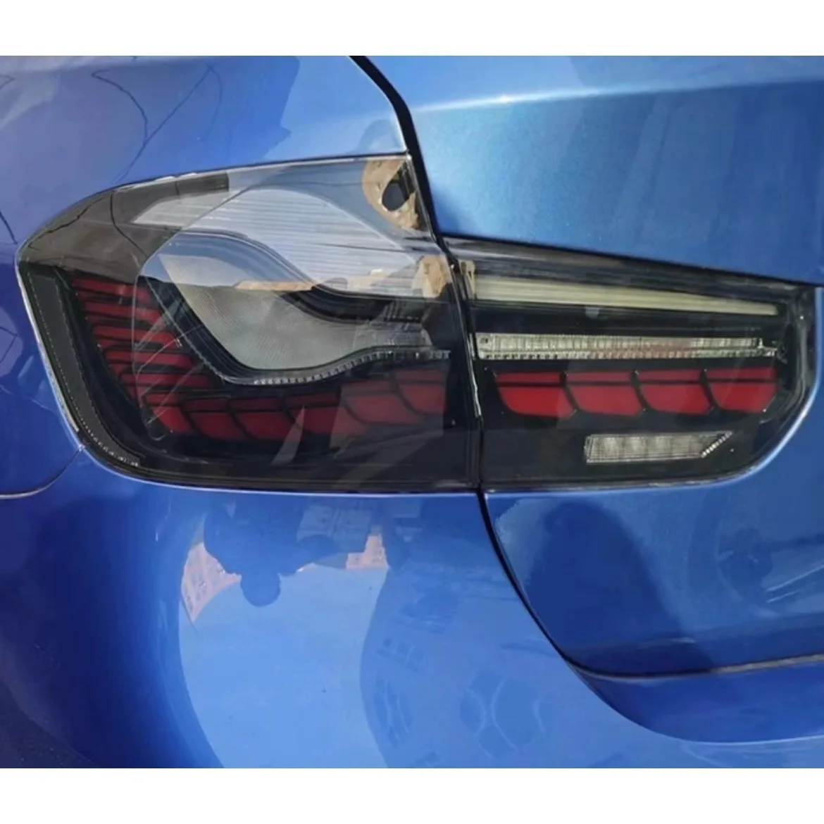 

Suitable for 13-19 BMW 3 Series F30F35 LED taillight assembly modified dragon scale streamer taillight
