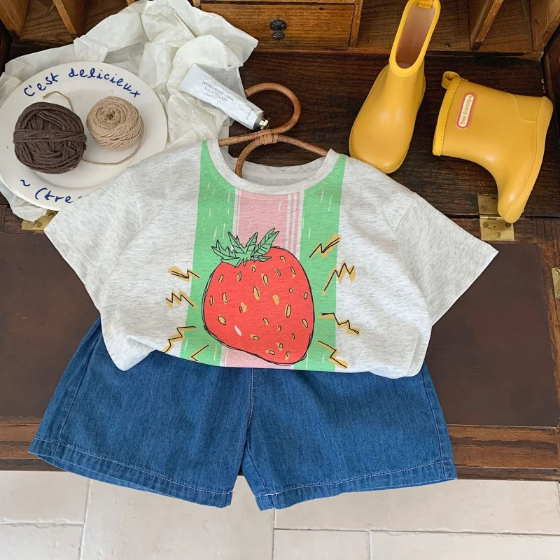 ChildrenTT-shirt2024Summer New Boys' Large Strawberry Casual TopsTT-shirt Children's Short Sleeve G0188-WS