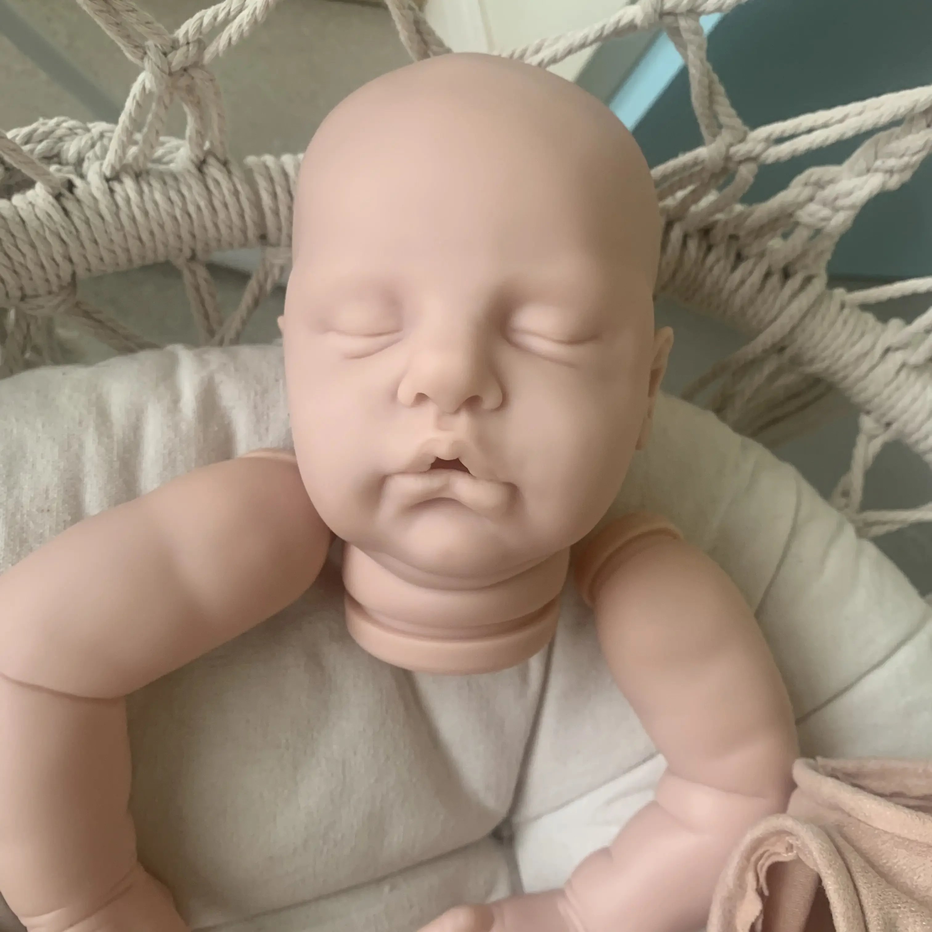 21Inches Reborn Doll Kit Ruby Sleeping Baby Doll Kit Unpainted Unfinished DIY Doll Parts Drop shipping