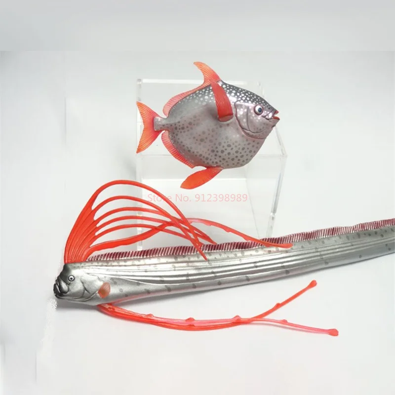 Ikimon Capsule Toys Lindas criaturas del mar profundo Imán y cadena de bolas 2 Figuras de isópodo gigante de coelacanto de calamar colosal