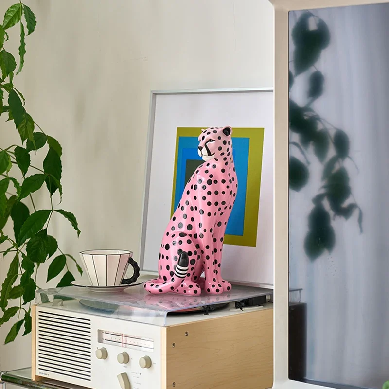 Home Decor Statuette Pink Leopard Ornament Living Room Entrance TV Cabinet Office Desktop Figurine Decoration Customized view 6