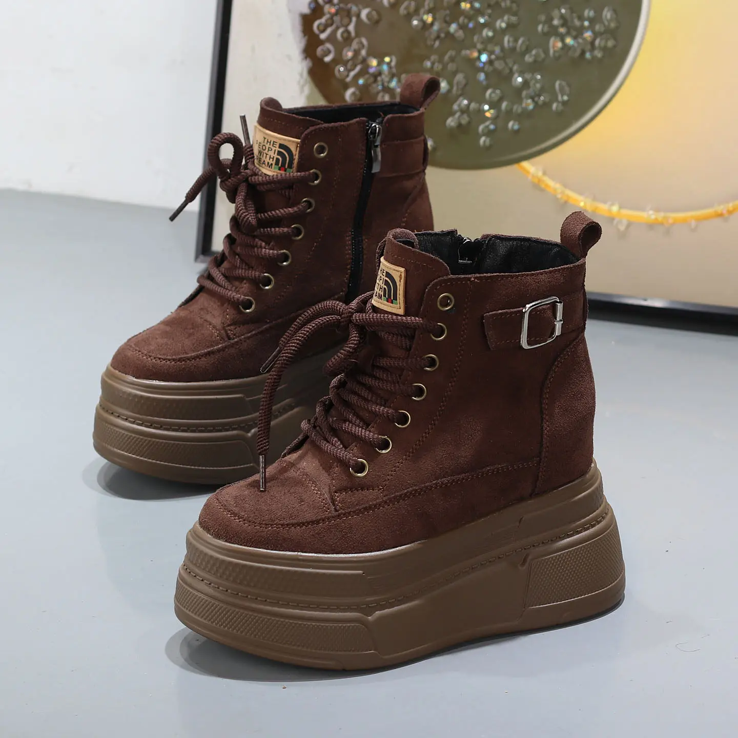 

Женские высокие кроссовки 10 см, повседневные кожаные ботинки на шнуровке, женские кроссовки на весну и осень, кроссовки на высоком каблуке