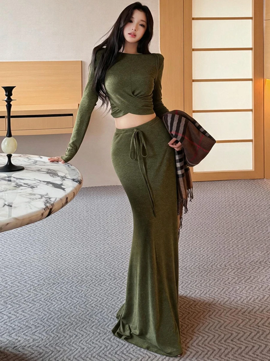 Sexy Retro round Neck T-Shirt Top Long Sleeve Slim Fit Body Shape Show off Half Body Long Skirt Set Breathable mid Weight No ...