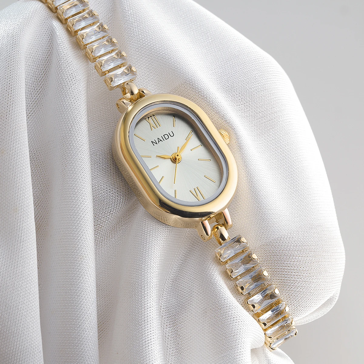 Women's Artistic and Versatile Fashion Quartz Movement Watch