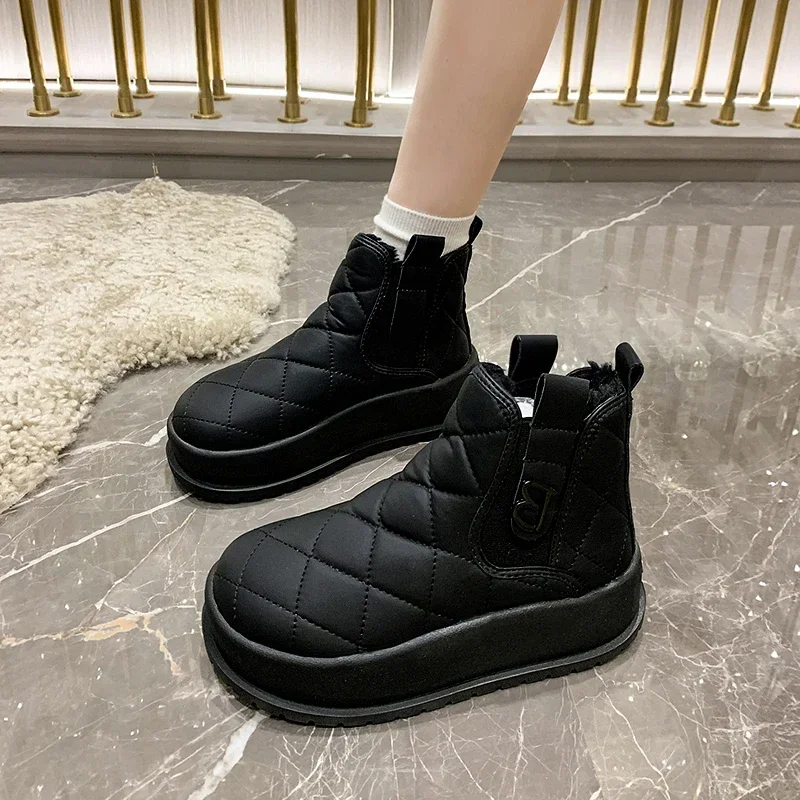 Fur and Fur Integrated Cold Resistant Snow Boots for Women 2024 New Winter with Plush Insulation Northeast Cotton Shoes