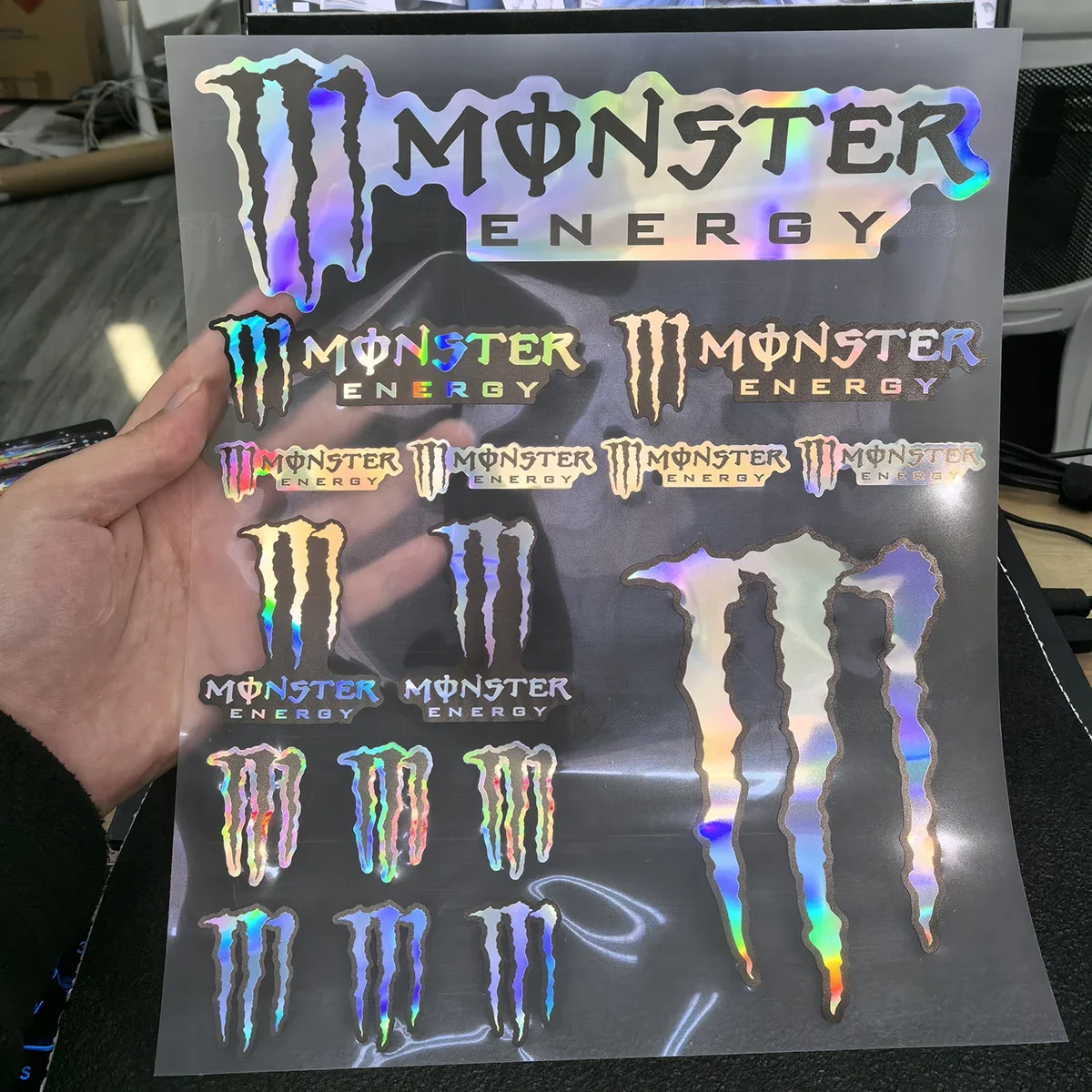 Pegatina reflectante Monster Energy con logotipo para motocicleta, tanque, casco, coche, bicicleta, Kit de calcomanías láser para Yamaha Suzuki Kawasaki Honda Ktm