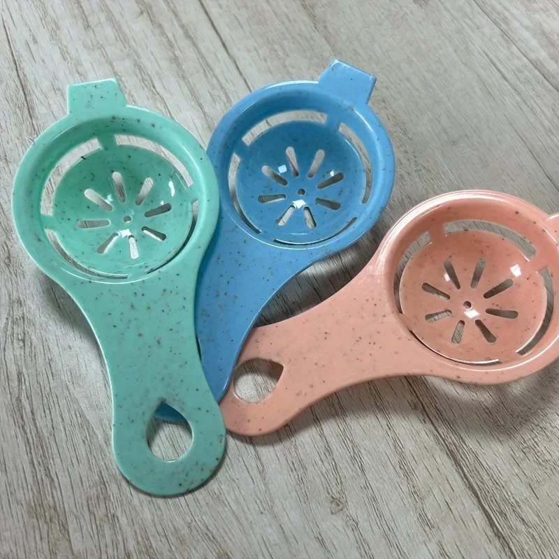 Egg White Separator - Perfect for Separating Yolks and Whites, Plastic Egg White Filter for Kitchen Cooking