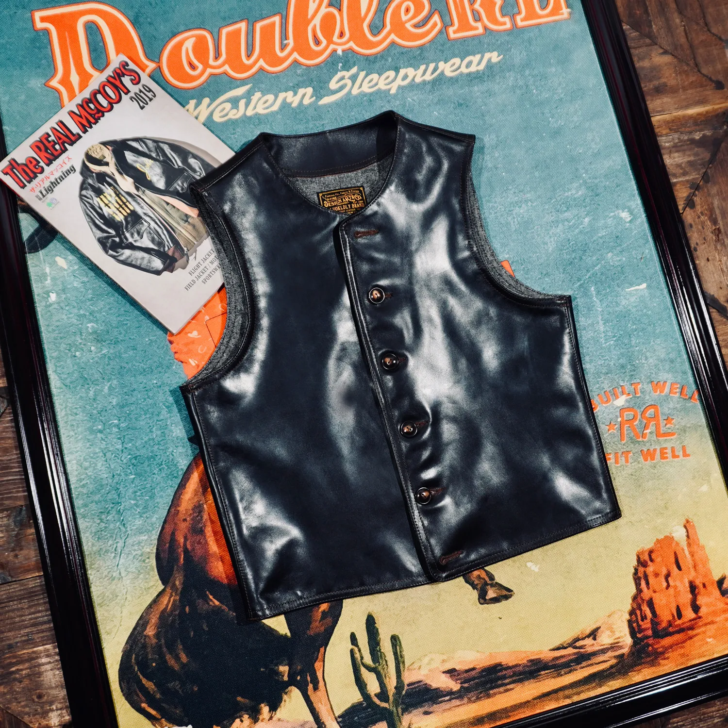 Tomahawk vegetable tanned tea core horse leather vest locomotive American retro round neck leather vest replica freewheelers