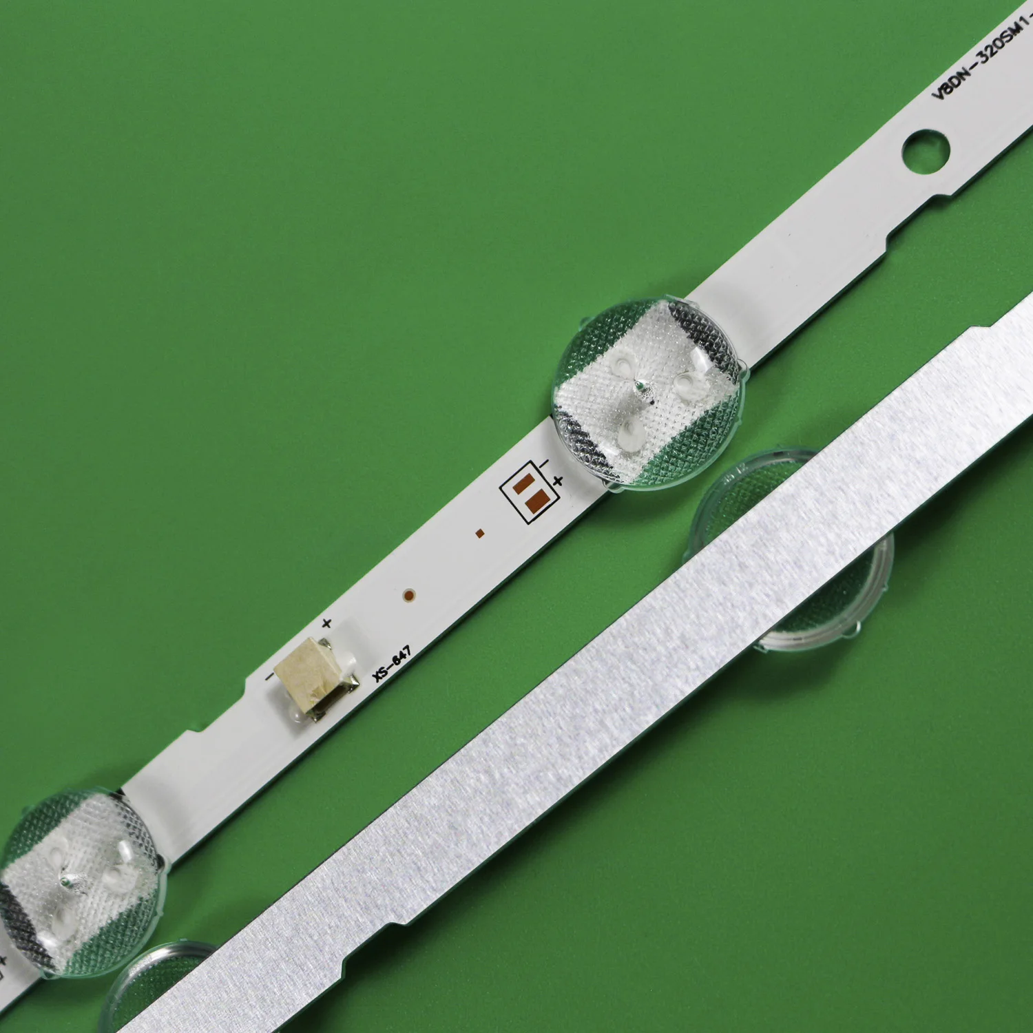 แถบไฟแบ็คไลท์ LED สำหรับ Samsung UN32J5205 UE32J5000AW UE32J5202AK UE32M5005AK BN96-36236A JJ032BGE-R1