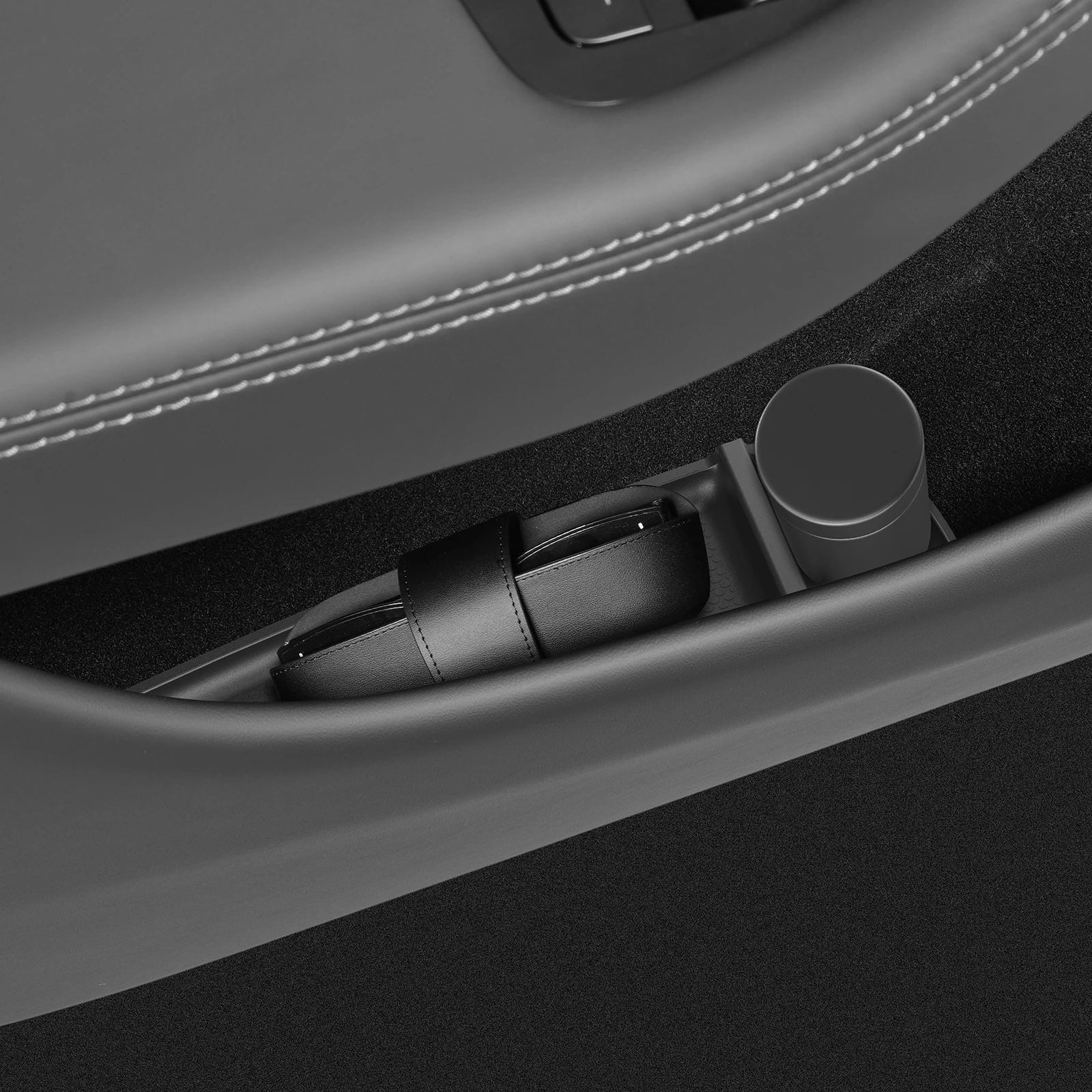 Smabee für Tesla Model Y Juniper/YL 2025 2026 Türschlitzmatte Vorne Hinten Türhalterung Ablage Tür-Aufbewahrungsmatte Zubehör Schwarz – Detail 4
