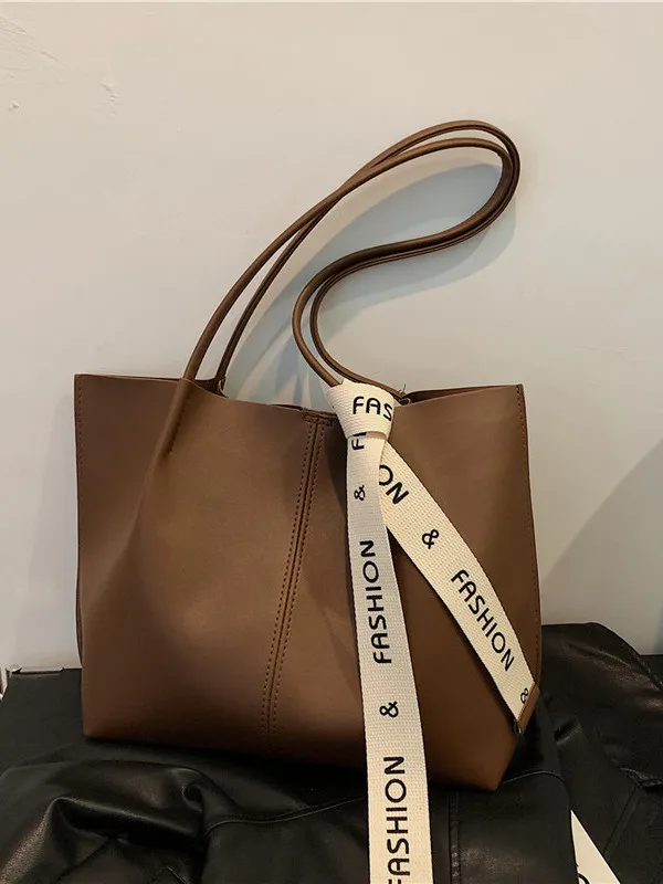 Retro Minimalist Large Capacity Tote Bag Fashionable Casual Single Shoulder Handbag Spring 2026 New Style Handbag for Youth