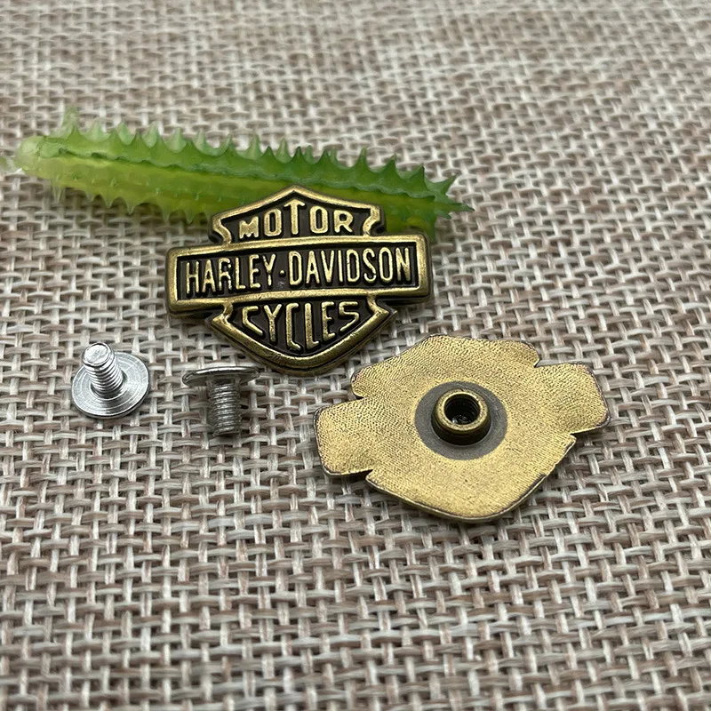 

B 2pc 19X25mm Retro Handmade DIY Wallet Backpack Clothing Waistband Buckle Motorcycle For Harley Davidson Badge Shield Accessory