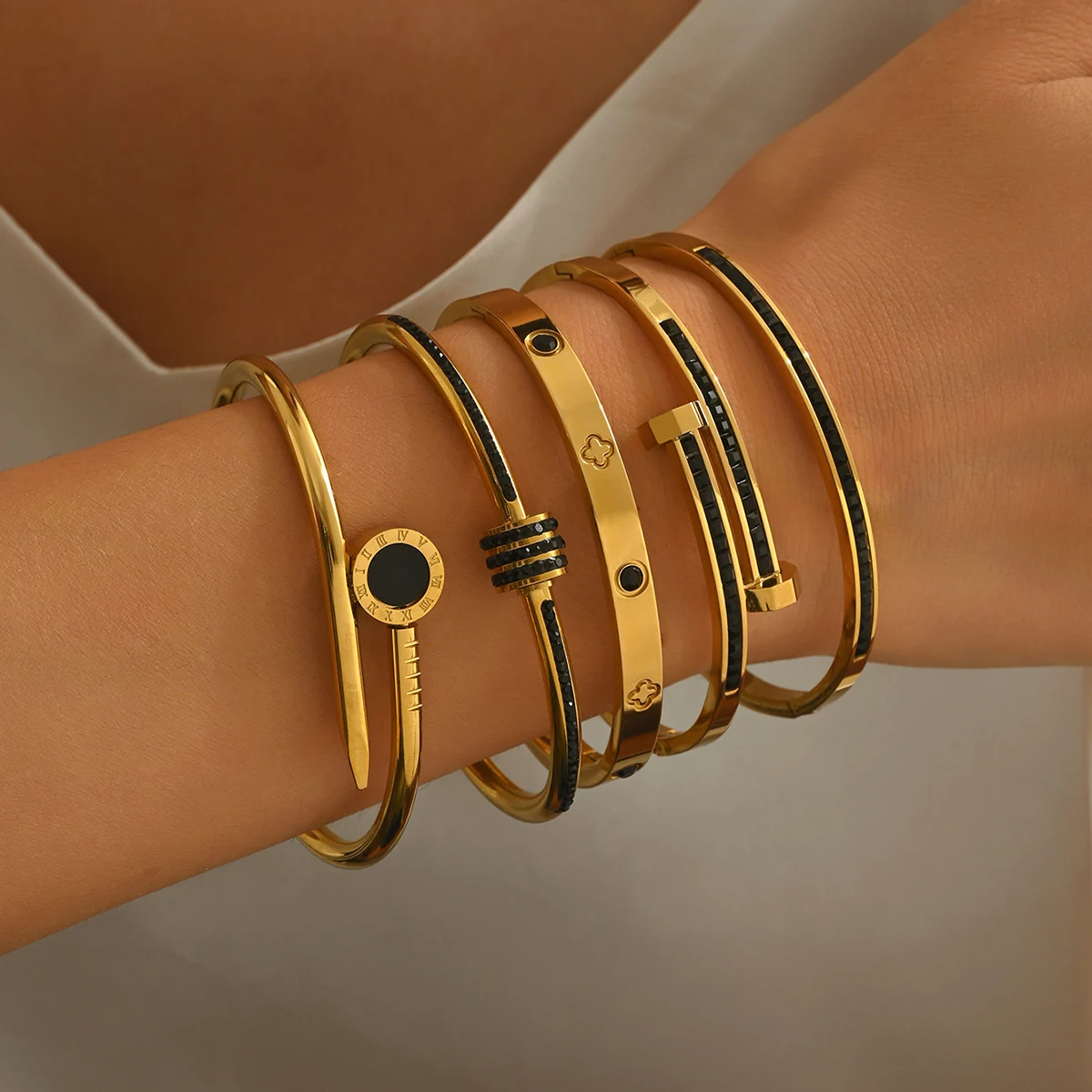 1/5 Stück Elegantes und luxuriöses, vielseitiges Armband-Set aus schwarzem Zirkon-Edelstahl, wasserdicht und nicht leicht zu verblassen