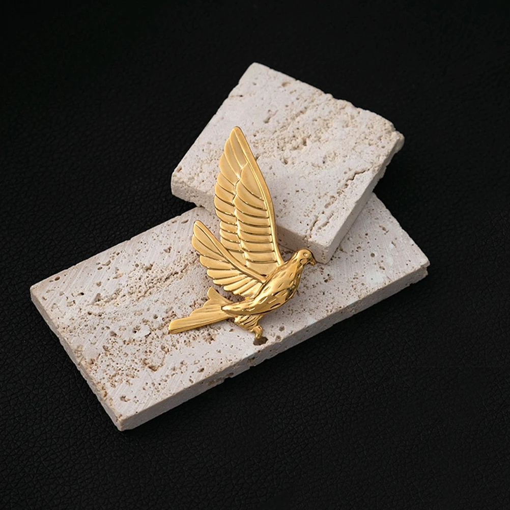 

Chic Pigeon Lapel Pin Animal Brooch Decorative Clothes Pin Unique Accessory for Parties Weddings