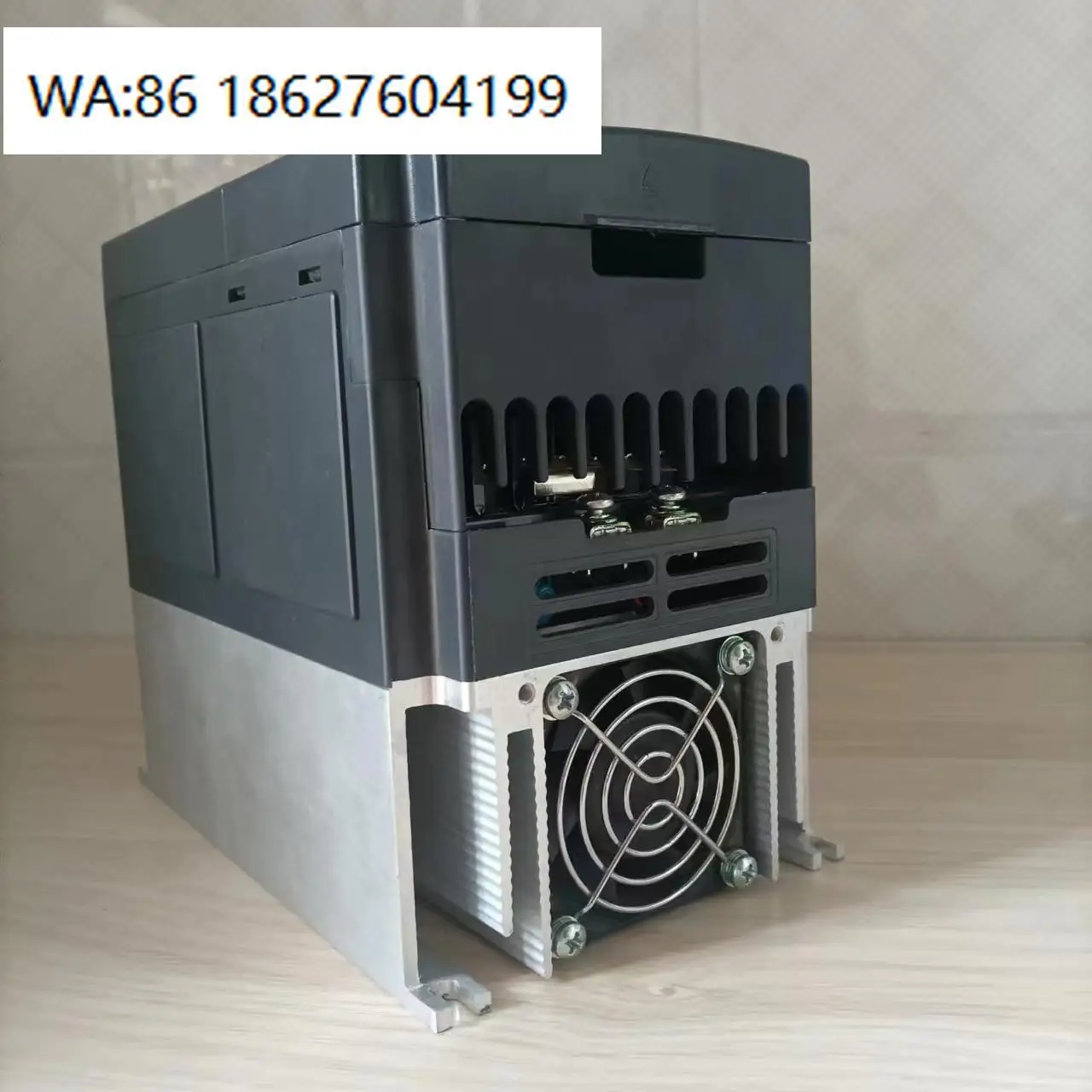 1.5KW Single Phase Solar VFD Pump Inverter 220V Industrial Solar Water Pump Frequency Conversion Controller