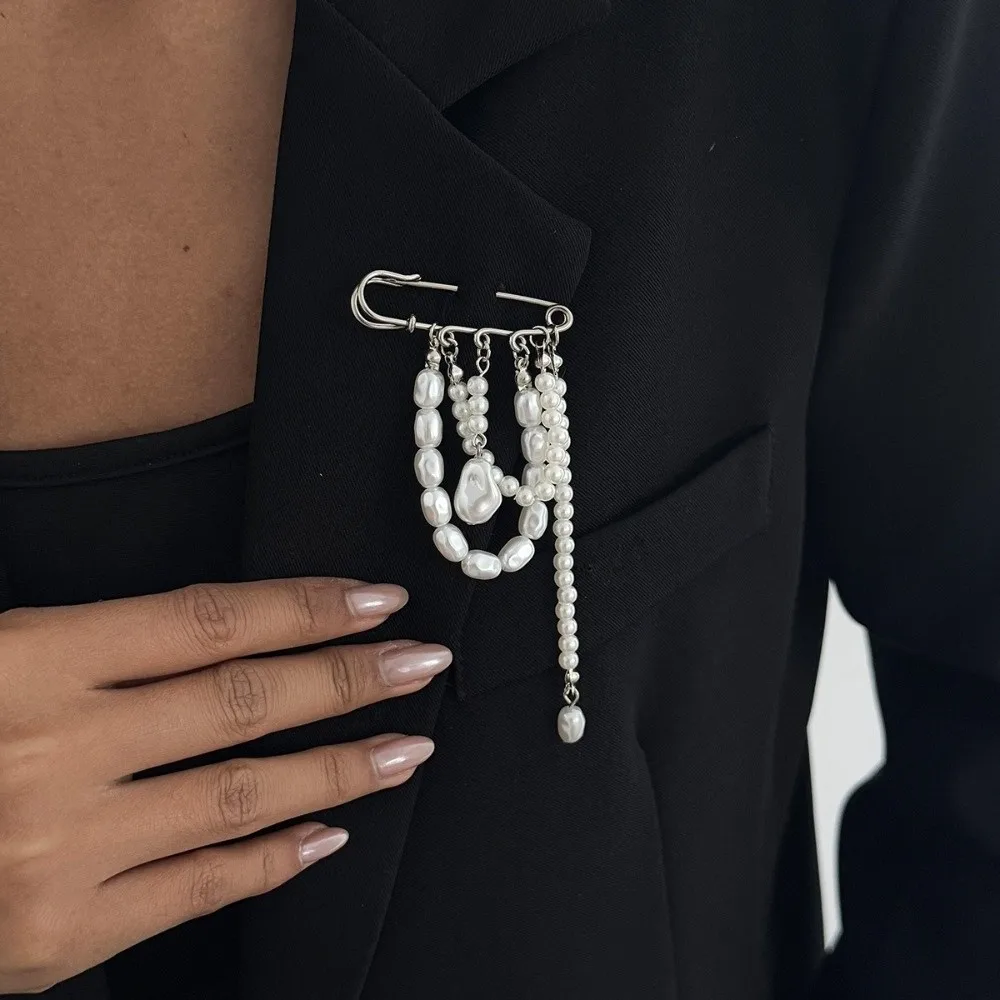 Baroque Style Imitation Pearl Brooch Multi-Function Decorative Tassel Decorative Brooch Classic Suit Brooch Daily Wear