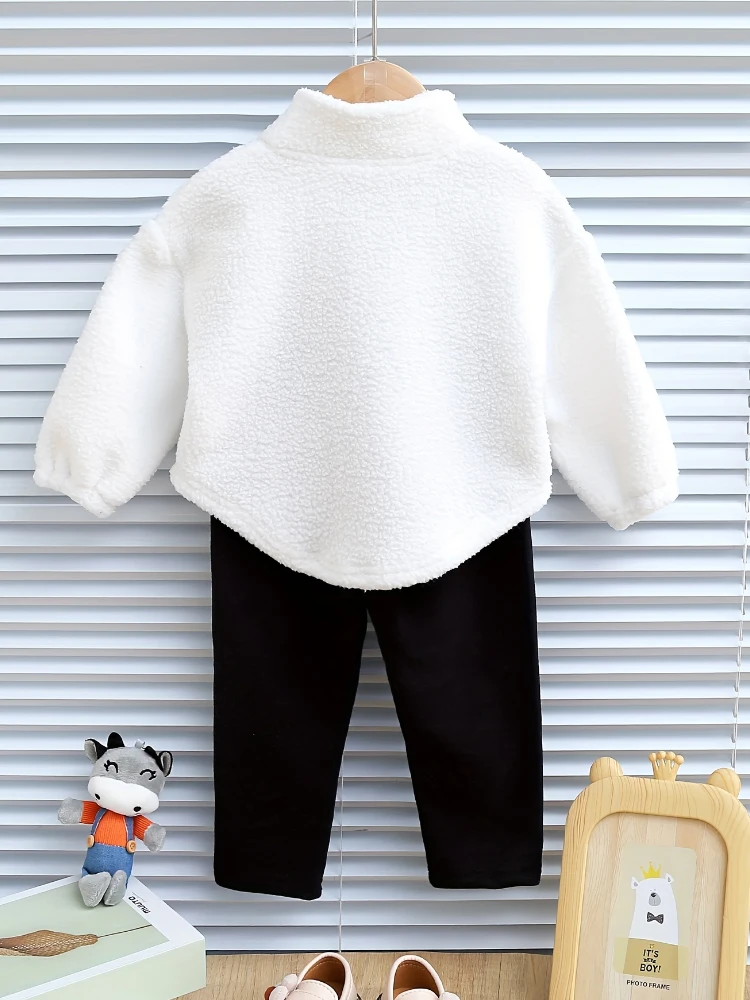 2 autumn/winter girls' English patterned long sleeved plush T-shirts and pants comfortable, skin friendly, thick and warm