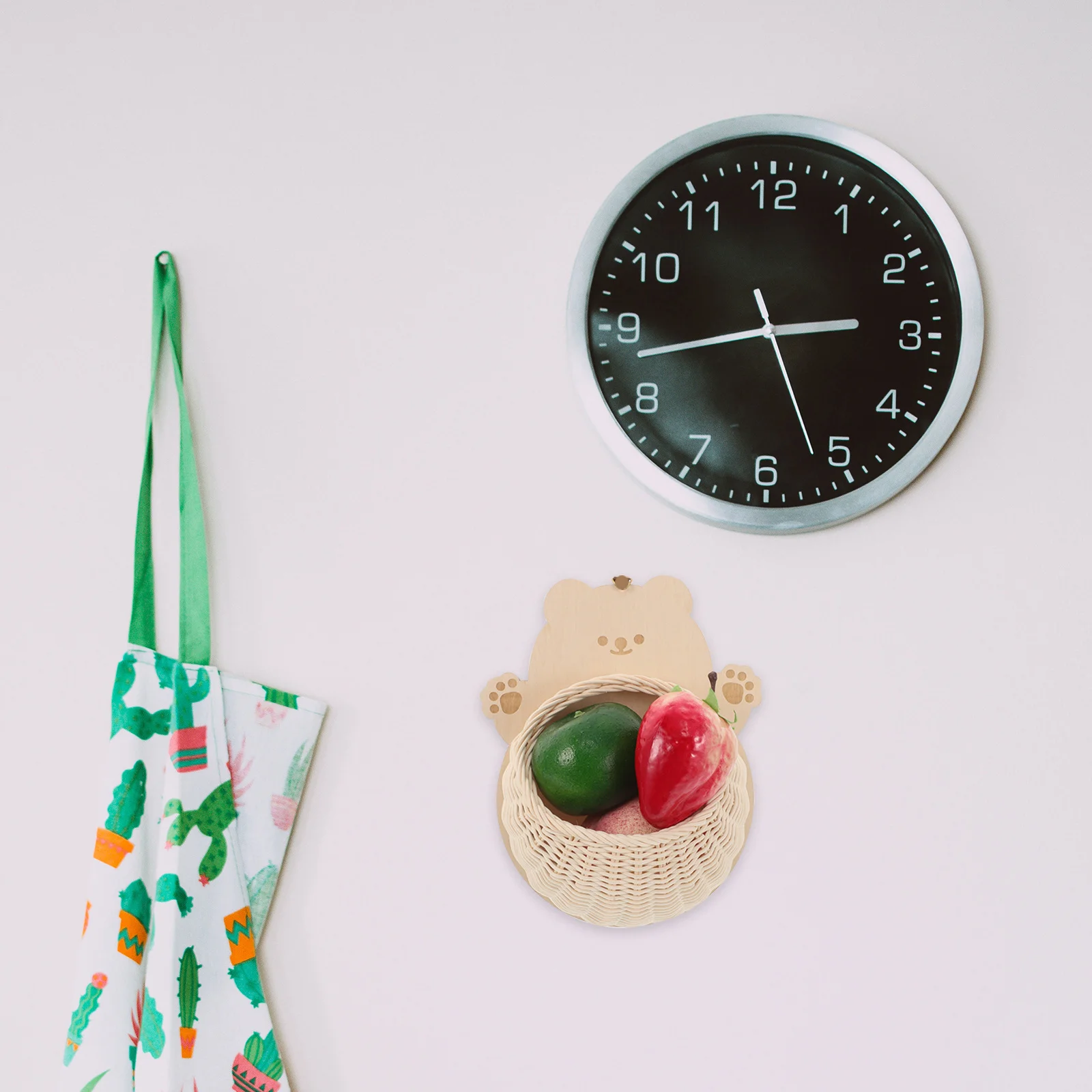 

Rattan Hanging Basket Wall Mounted Kitchen Storage Fruit Vegetable Holder Woven Decorative Organizer Boho Home Decor