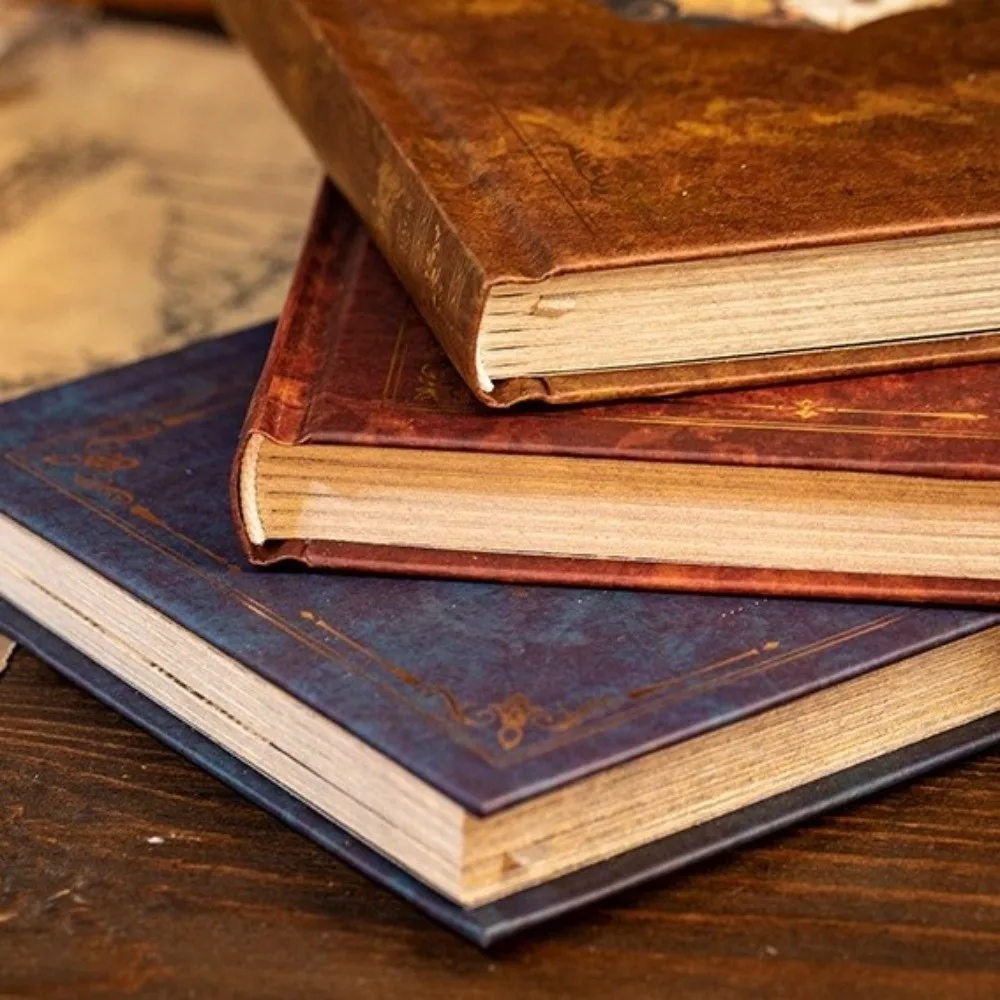 Paperback Vintage Hardcover Notebook 192 Sheets Foil Stamping Student Notepad Medieval Style Flower Butterfly Printed
