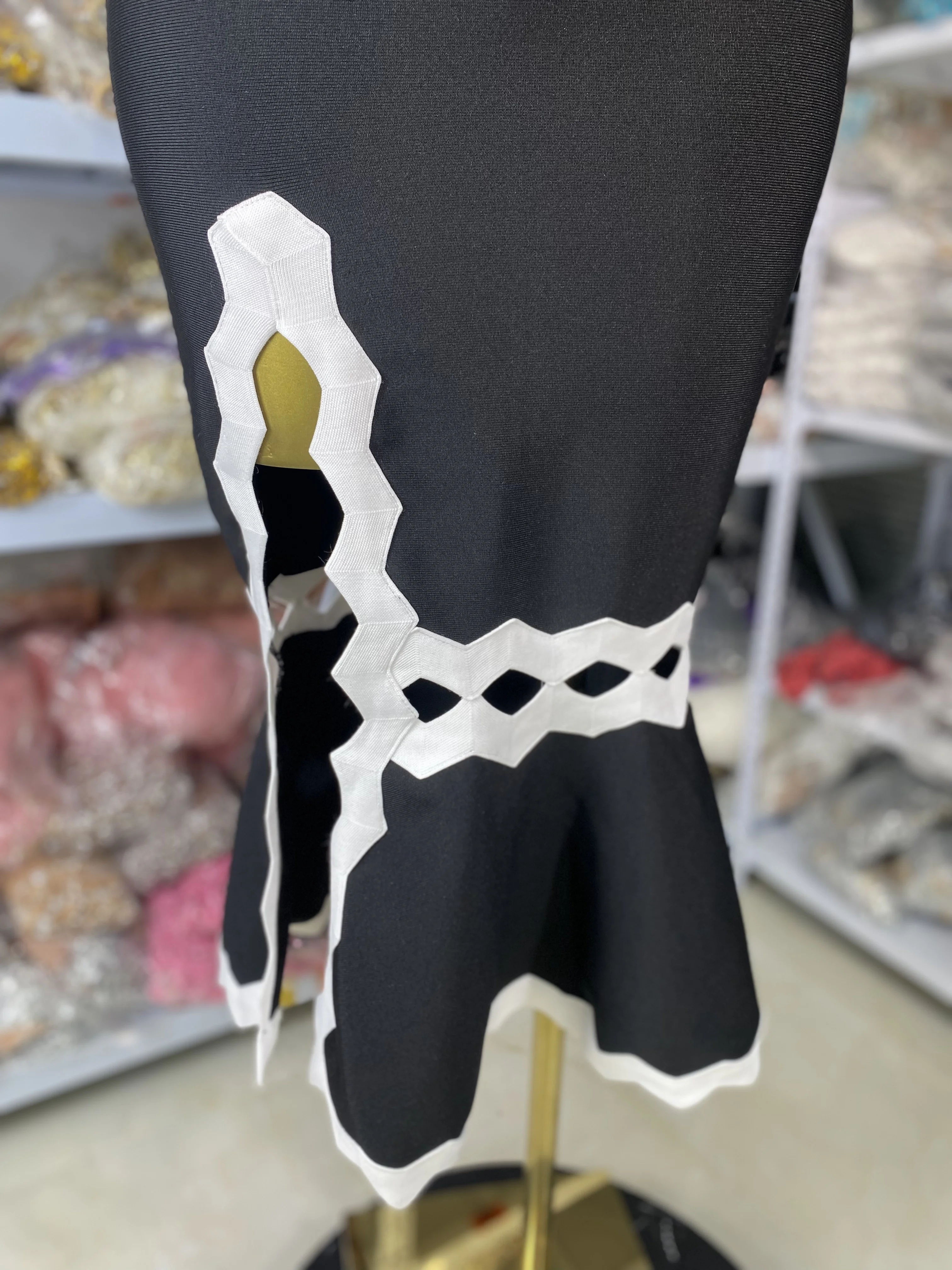 

Женские новые дизайнерские черно-белые кривые без бретелек с открытыми ногами Русалка миди до середины икры знаменитостей вечерние клубные вечерние платья для гостей