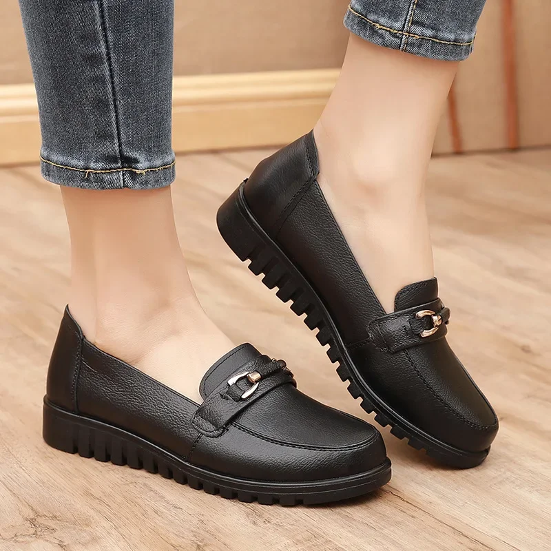 Women Shoes Flats Leather Sneakers Women  Comfortable Female Casual Walking Footwear Fashion Large Size Loafers Shoes Women