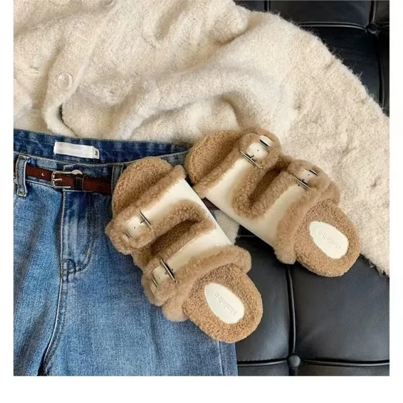 Women\'s plush slippers 2023 winter new fashion versatile belt buckle comfortable plush thick sole plush slippers