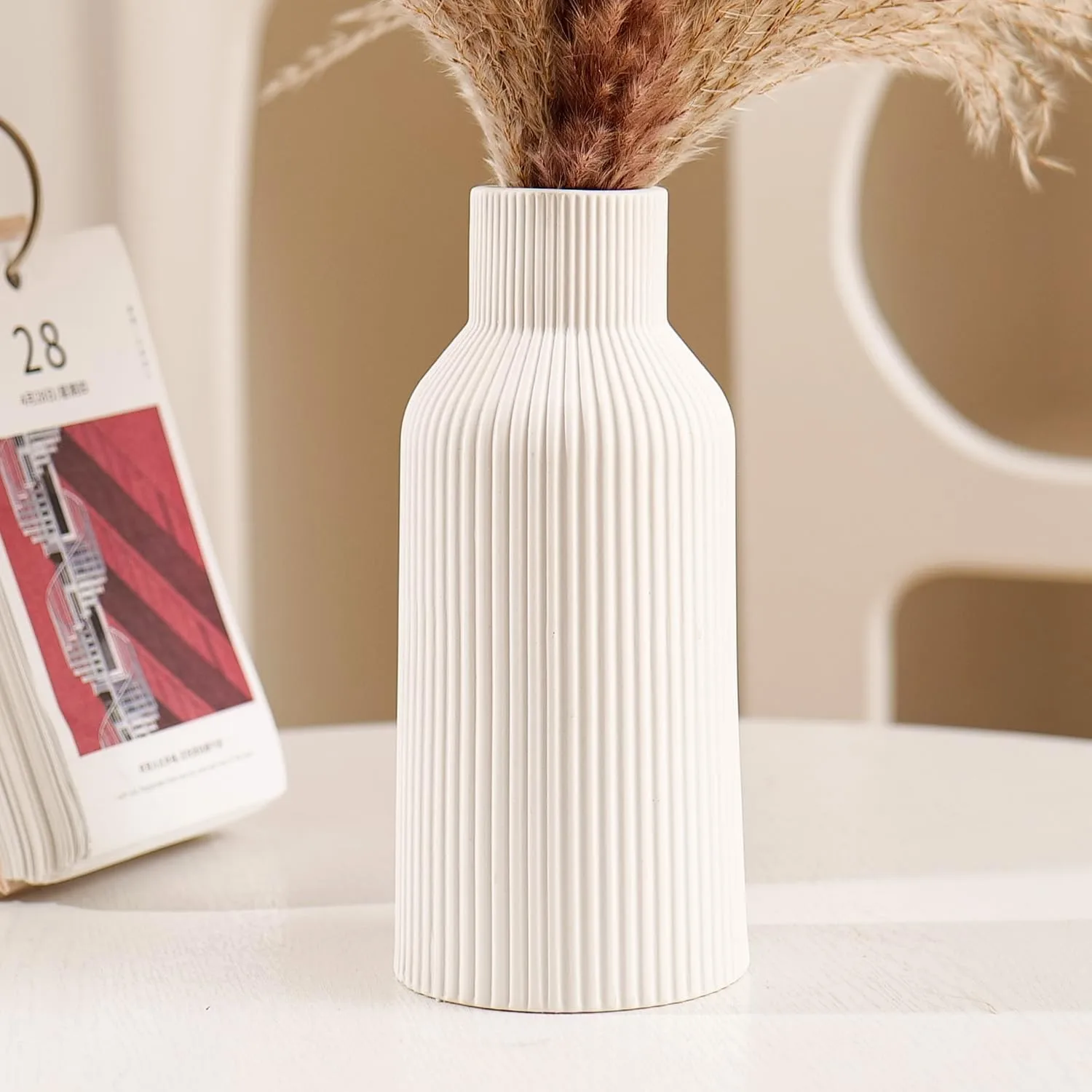 White Ceramic Striped Flower Household Utensils Dried Flower Bookshelf Living Room Decoration Vase Decorations Home Decoration