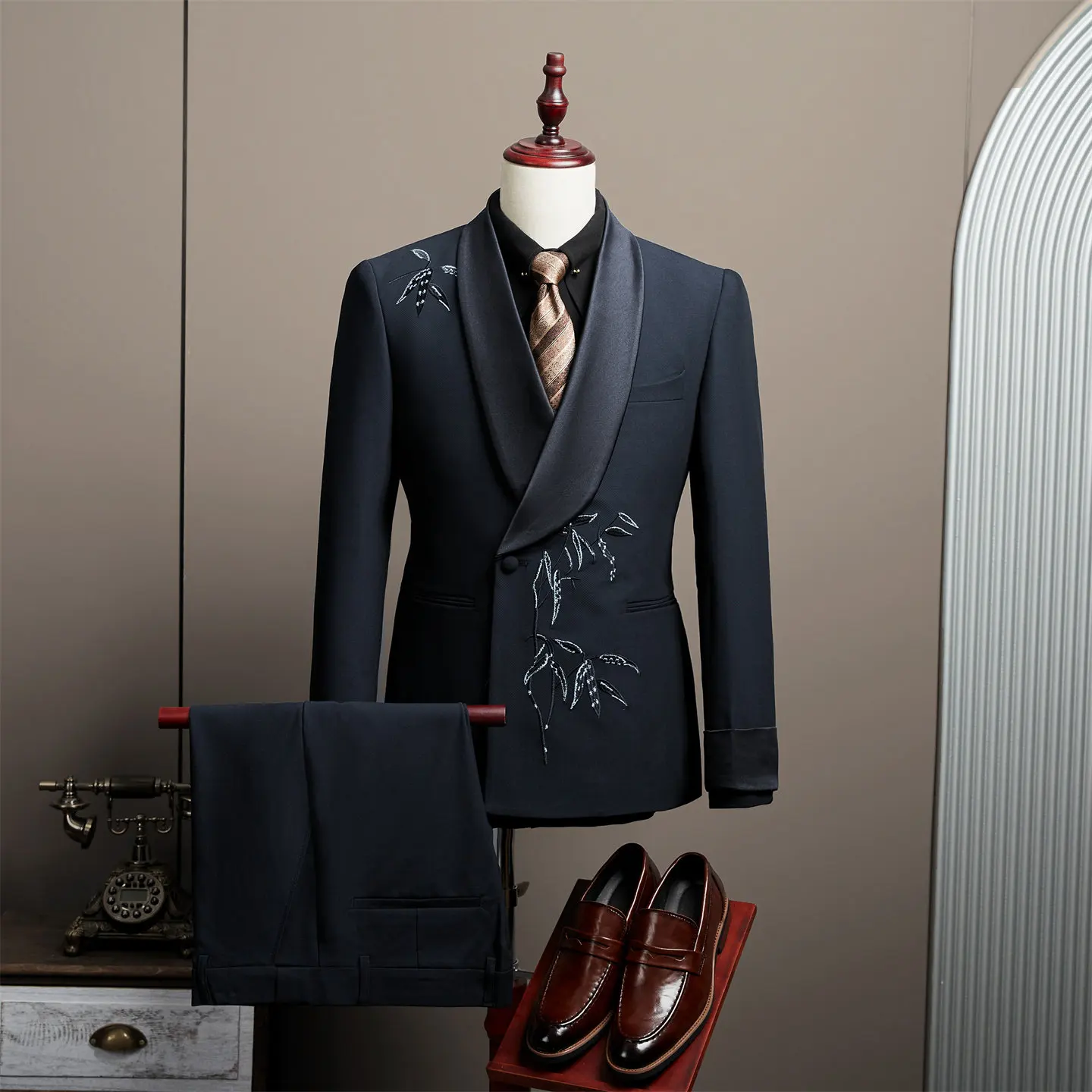 High-Quality Neo-Chinese Style Mint Collar Banquet Wedding Groomsmen Suit Stylish Versatile Trendy Three-Piece Suit Set