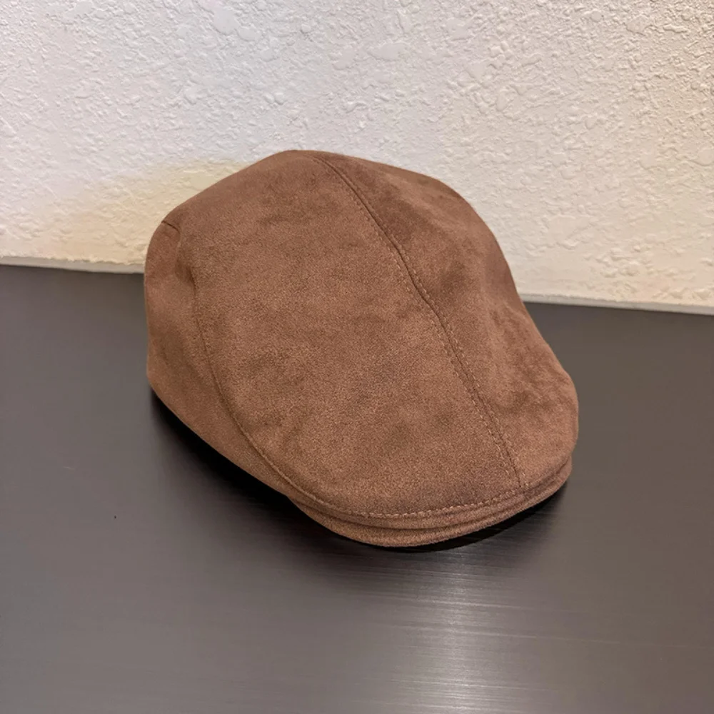 Matte suede fabric centerline divided sewing front hat with a bohemian style, suitable for autumn and winter commuting.