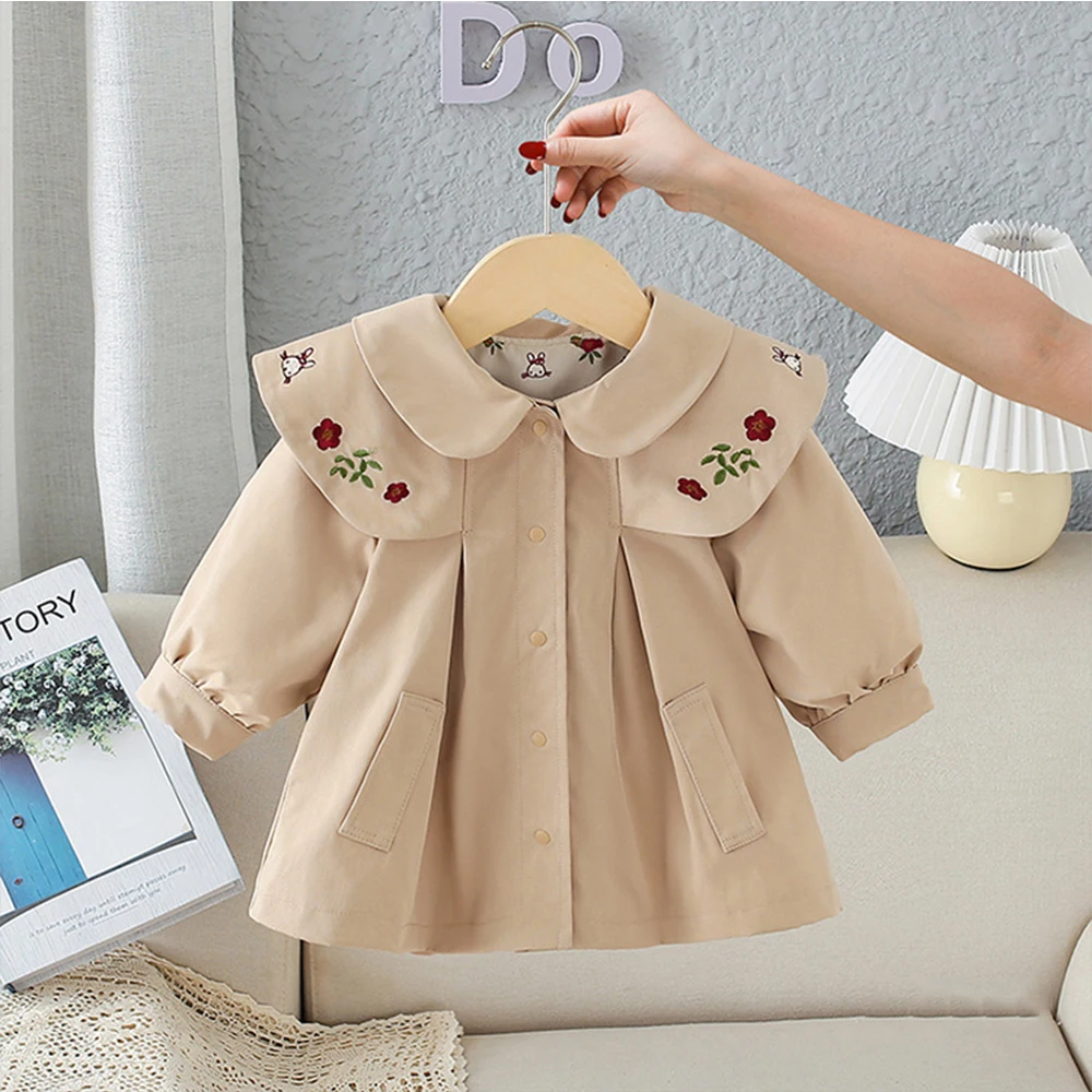 

Baby Girls Khaki Jackets Cartoon Embroidery Pattern Long Sleeve O-neck A-Line Soft Outdoor Coat 1-4Y Children Spring Top Clothes