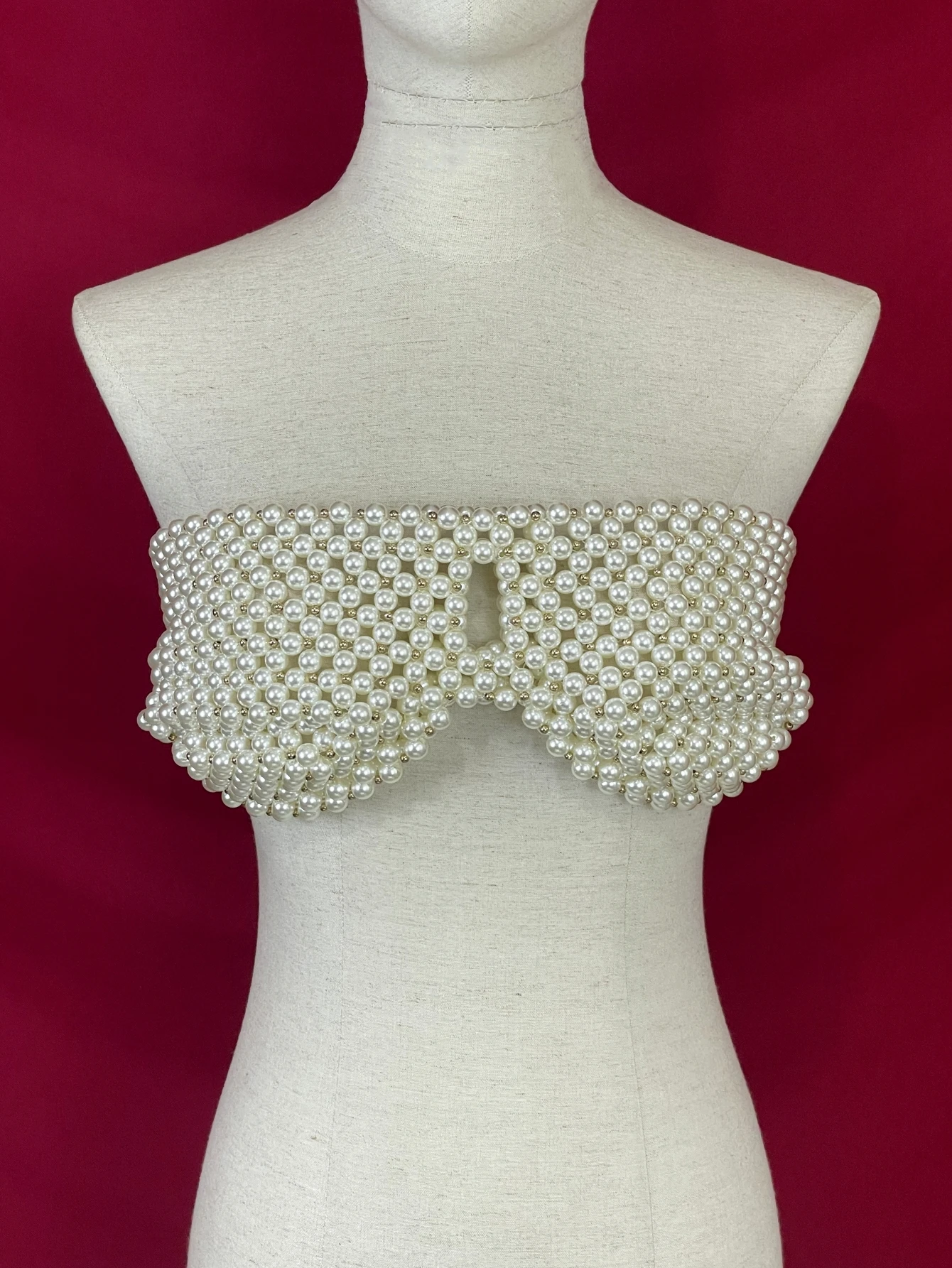 Sujetador exterior de perlas de imitación para mujer, cadena de cuerpo con cuentas hechas a mano, estilo Punk callejero, Fiesta en la playa, vacaciones, 1 unidad