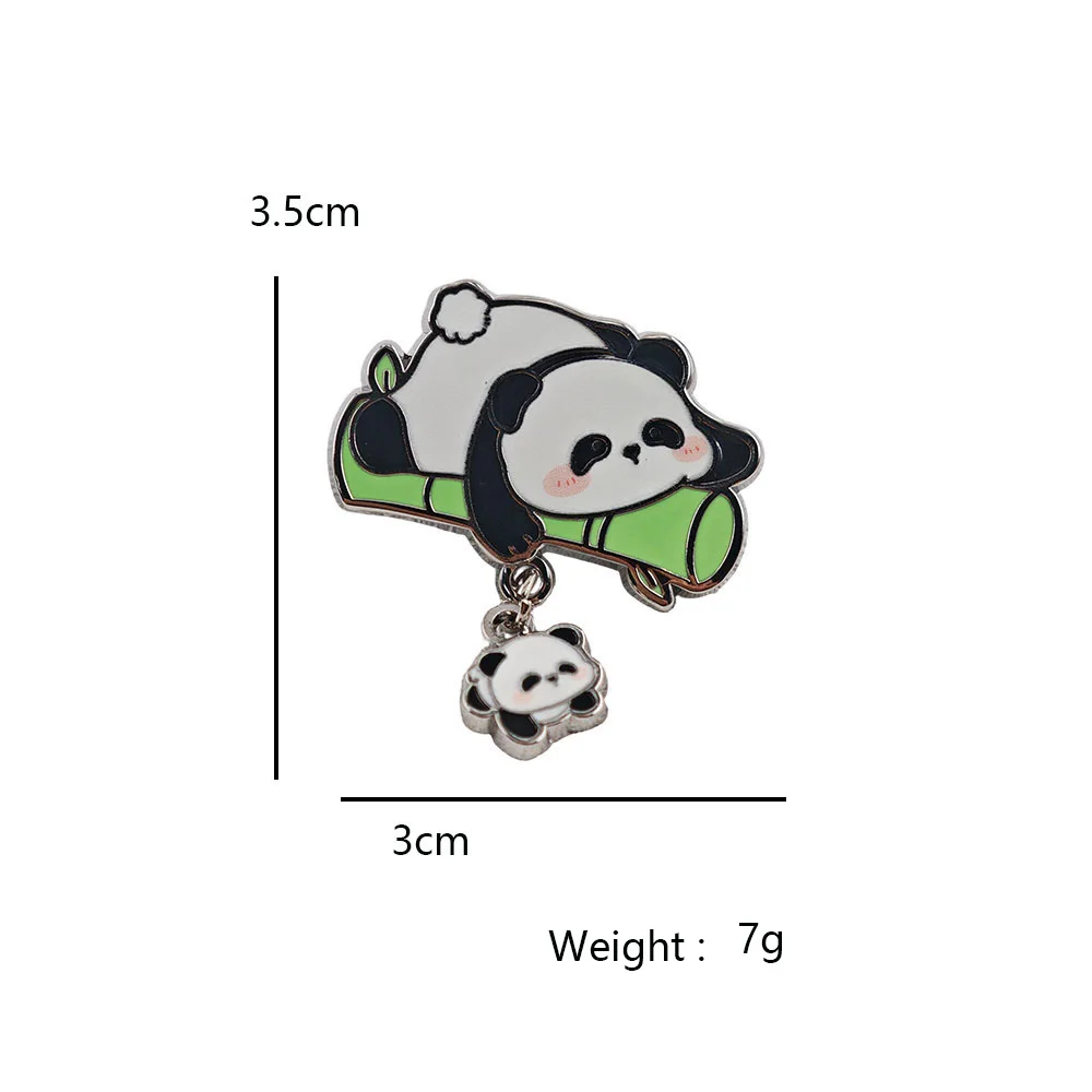 Niedliche Panda-Emaille-Anstecknadeln mit hängendem Baby-Panda, lustige Bambus-Broschen, Kawaii-Tier-Metallabzeichen, Rucksack-Reversnadel, Schmuckgeschenk – Detail 2