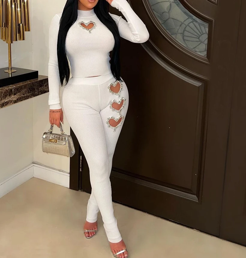 

Женский комплект из двух предметов, Модный Топ с длинным рукавом и обтягивающие брюки с вырезами в форме сердца, уличная одежда