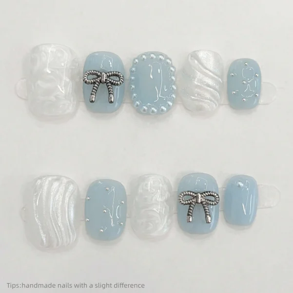 10pcs Handmade Light Blue Silver Bow Pearl Press On Nails Short Oval Elegant Delicate Fake Nails Wave Decor False Nail